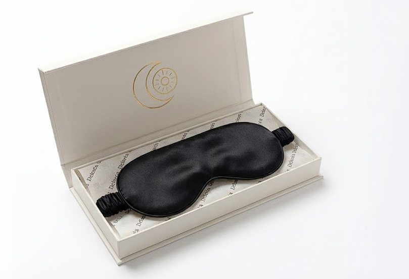 Deloréa Midnight Black Silk Sleep Mask